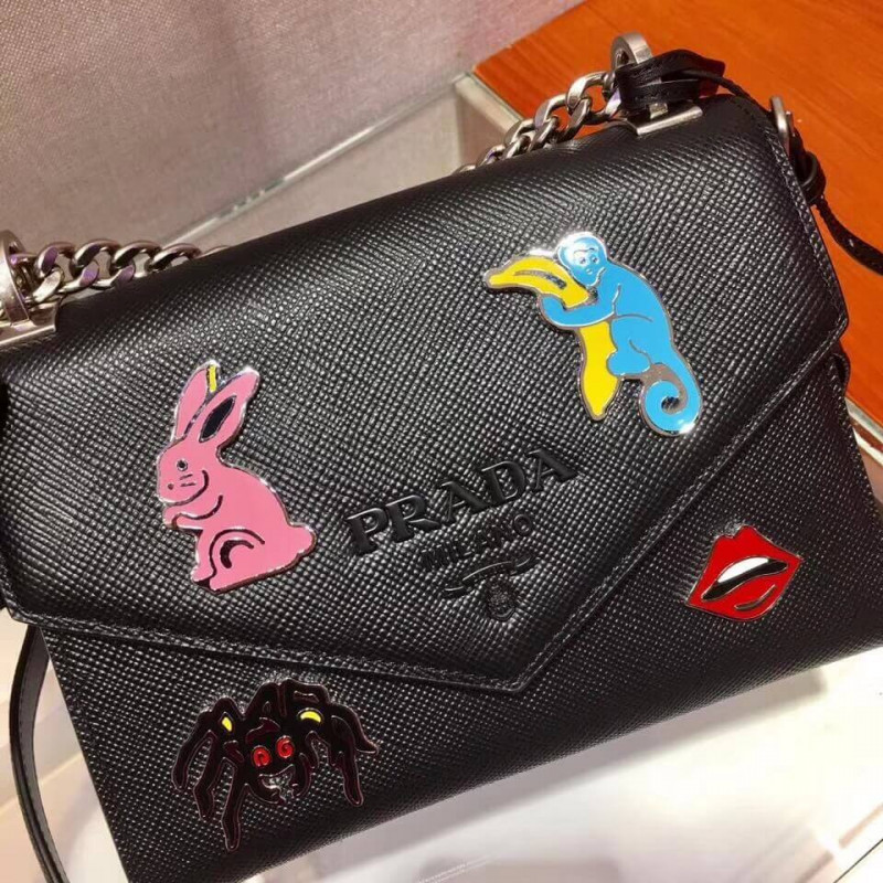 Prada Decal Rabbit Monocrome Logo Shoulder Bolsa 1BD127-2