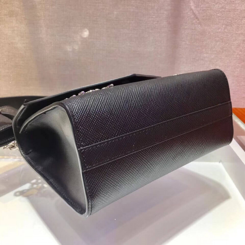 Prada Decal Rabbit Monocrome Logo Shoulder Bolsa 1BD127-6