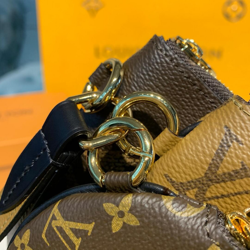 Louis Vuitton Trio Pouch M68756-5