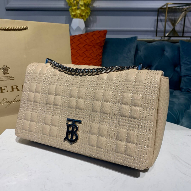 Burberry Medium acolchado Camera de piel de piel 80224971-1