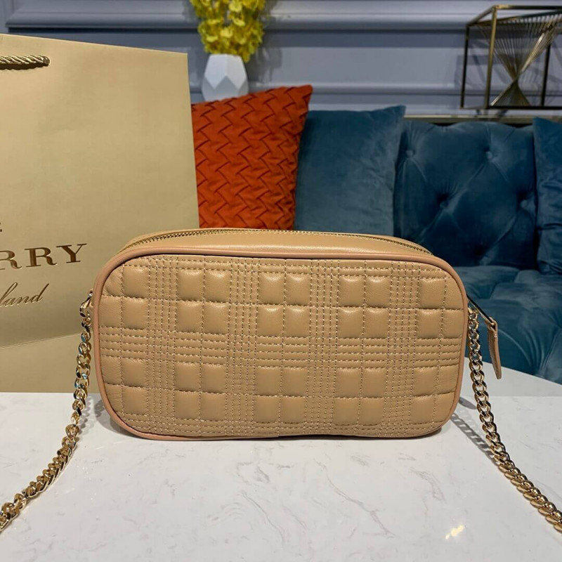 Burberry Acolchado Camera de piel de cordero 80223961-2