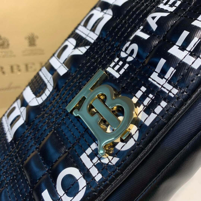 Burberry Small Horseferry Impresión acolchada Lola Bolsa 80216191-4
