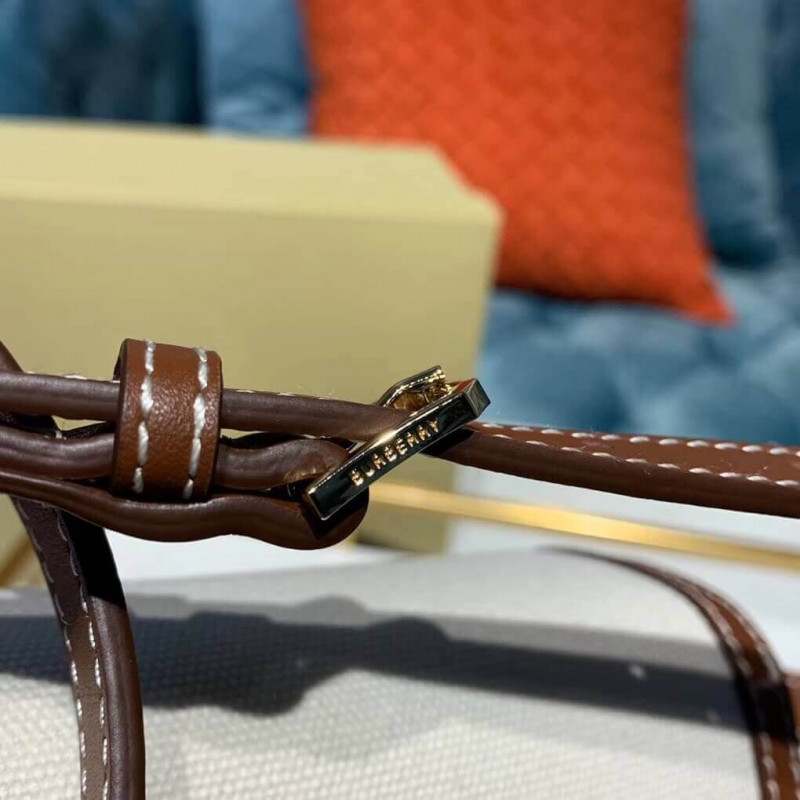 Burberry pequeño lienzo de dos tonos y bolso TB de cuero 80146401-3