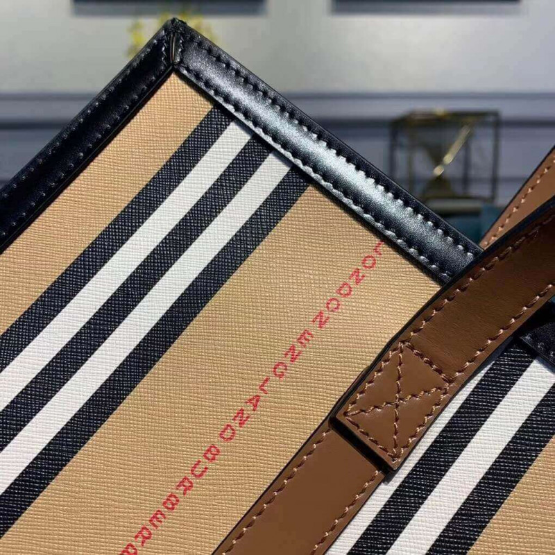 Logotipo de Burberry y Stripe E-Canvas Portrait Tote Bolsa 80224771-5