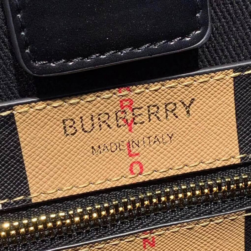 Logotipo de Burberry y Stripe E-Canvas Portrait Tote Bolsa 80224771-7