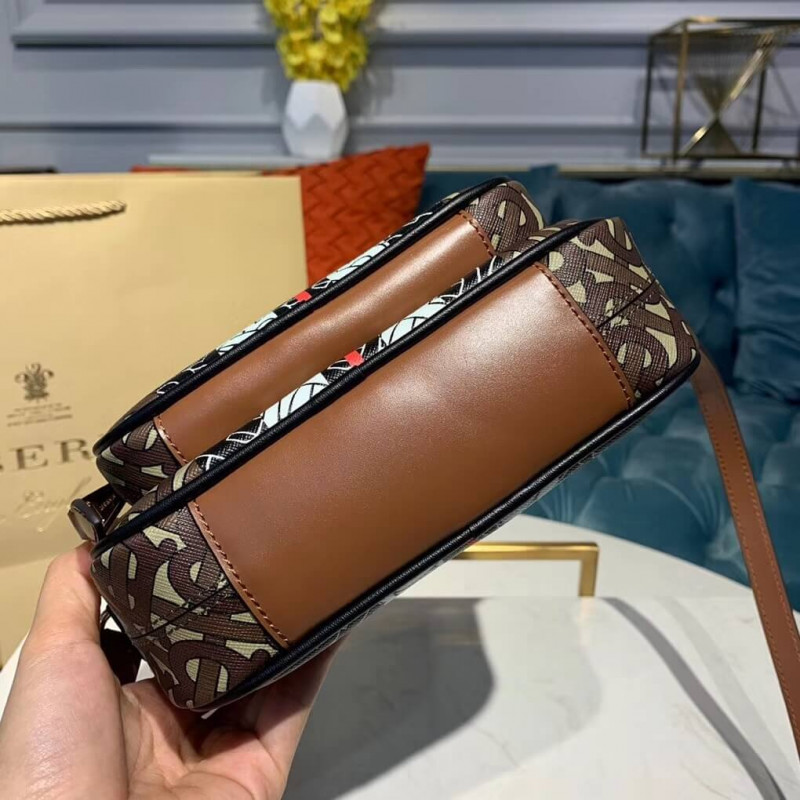 Burberry Monogram Stripe E-Canvas Camera Bolsa 80183621-2