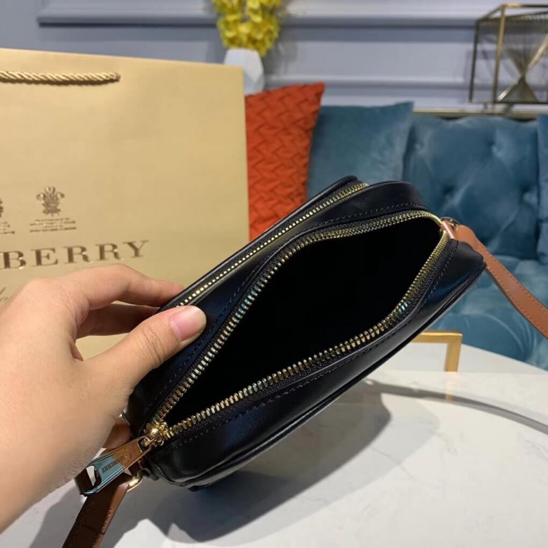 Burberry Monogram Stripe E-Canvas Camera Bolsa 80183621-8