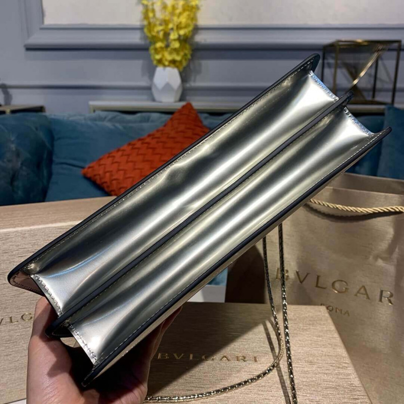 BVLGARI SERPENTI Forever Shoulder Bolsa 28 cm en plata Metálica 35106-3