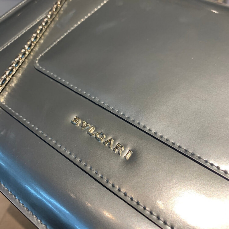 BVLGARI SERPENTI Forever Shoulder Bolsa 28 cm en plata Metálica 35106-5