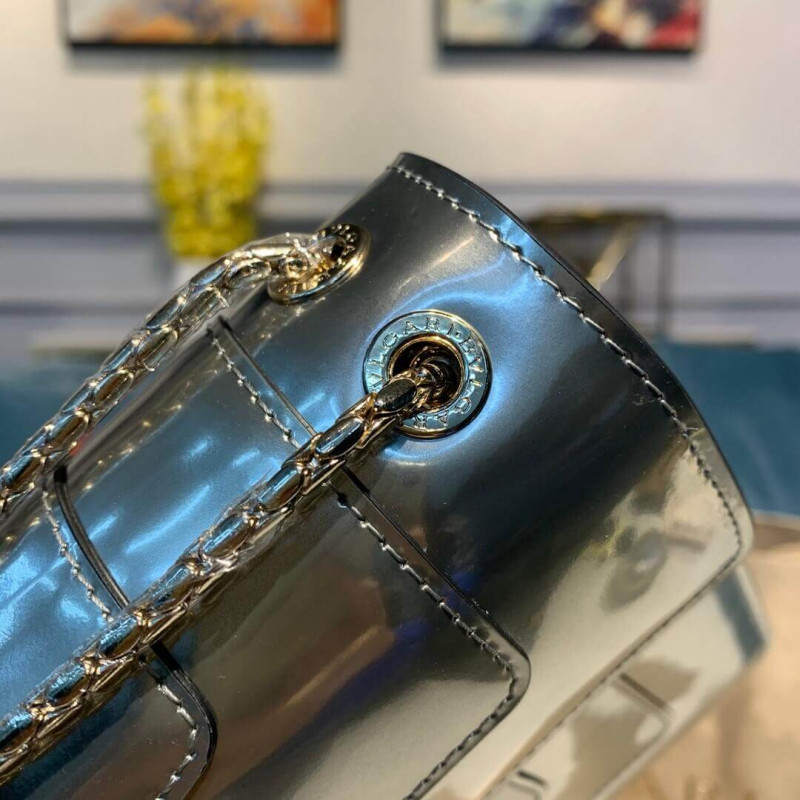 BVLGARI SERPENTI Forever Shoulder Bolsa 28 cm en plata Metálica 35106-6