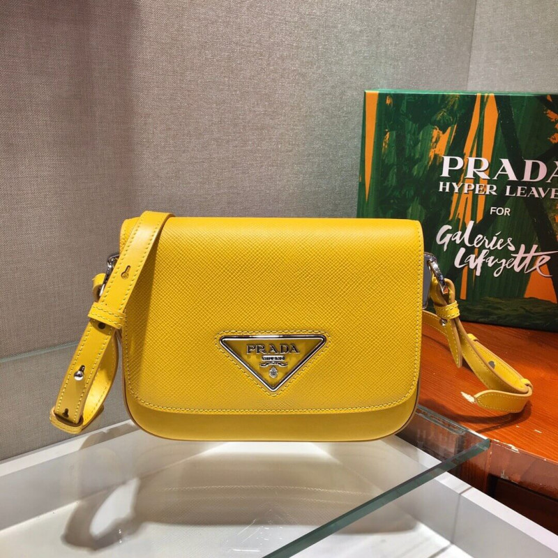 Bolso de hombro de cuero Prada Saffiano 1BD249-2