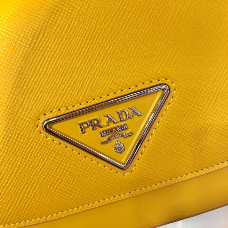 Bolso de hombro de cuero Prada Saffiano 1BD249-5