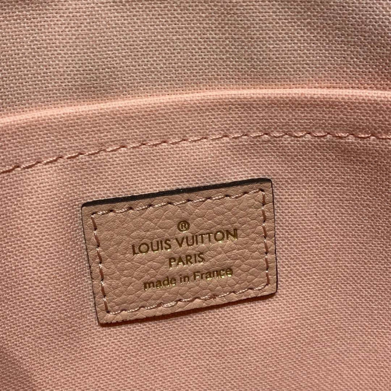 Louis Vuitton Monogram Empreinte Leather Daily Pouch M62937-8