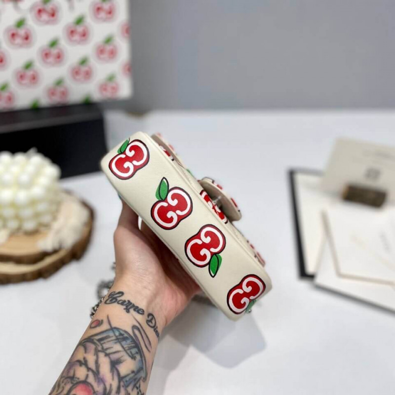 Gucci GG Apple Print Super Mini Bolsa 476433-11