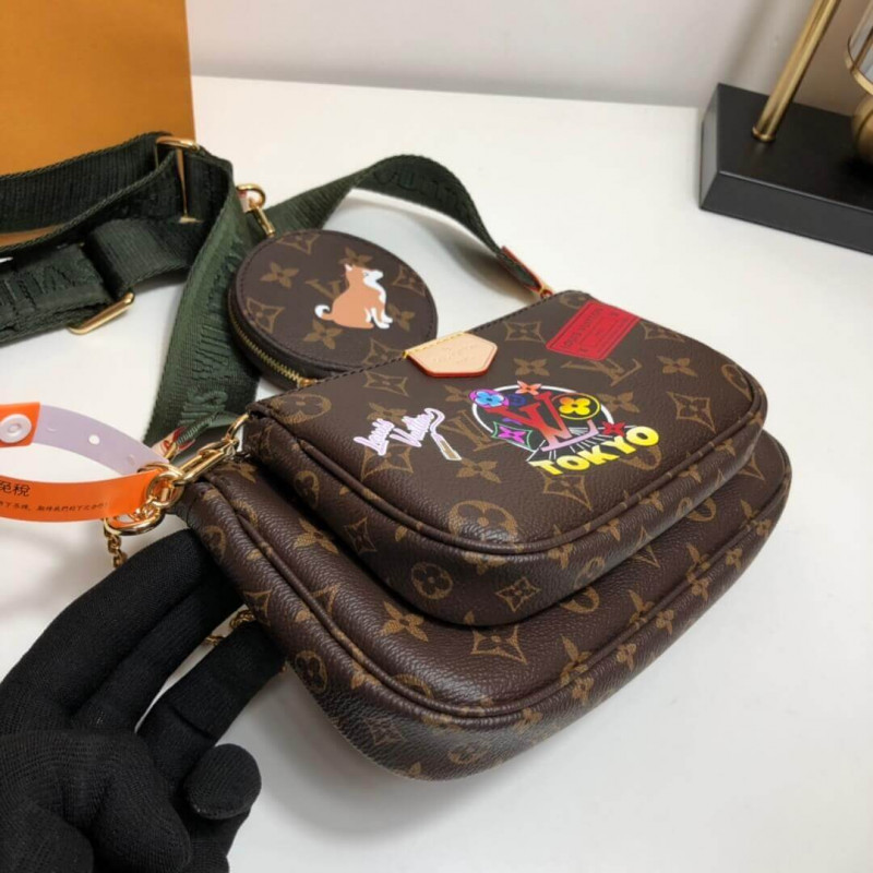 LOUIS VUITTON Multi Pochette Accesorios My LV World Tour M44813-3