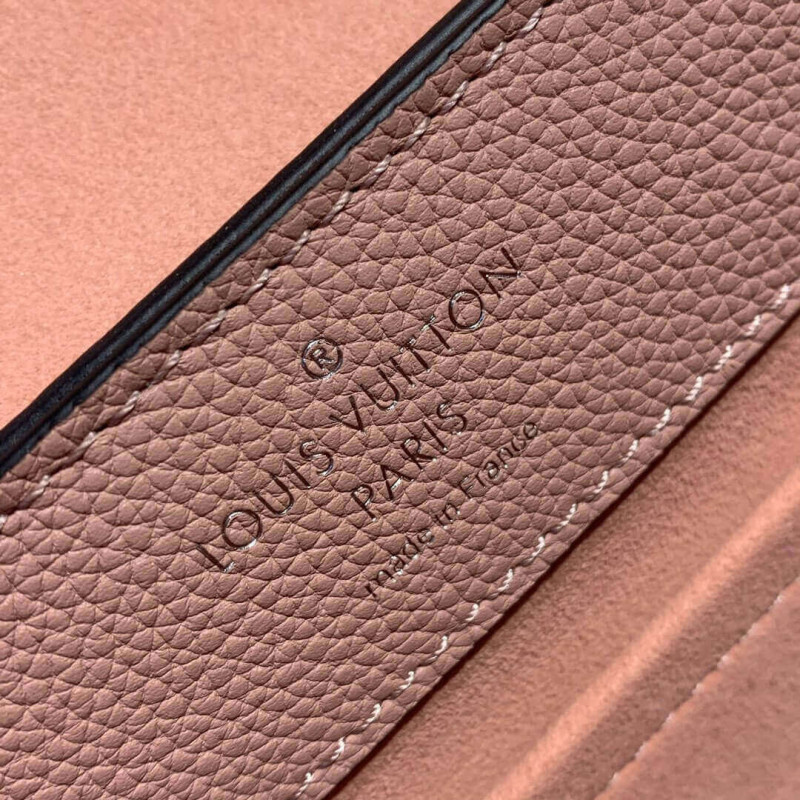 Louis Vuitton Lockme Ever BB M53952-14