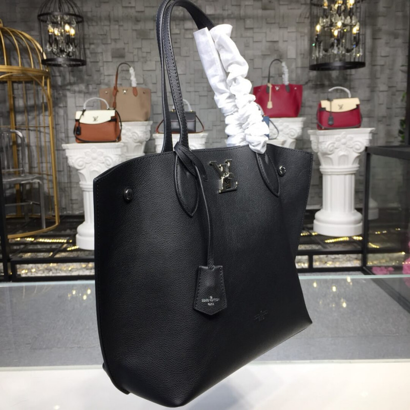 Louis Vuitton Lockme Cabas Go M55028-2