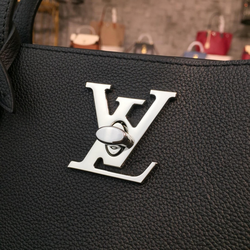 Louis Vuitton Lockme Cabas Go M55028-4