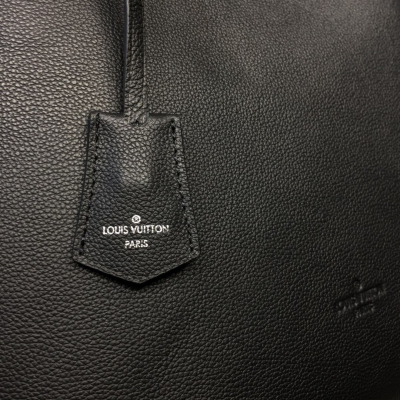 Louis Vuitton Lockme Cabas Go M55028-5