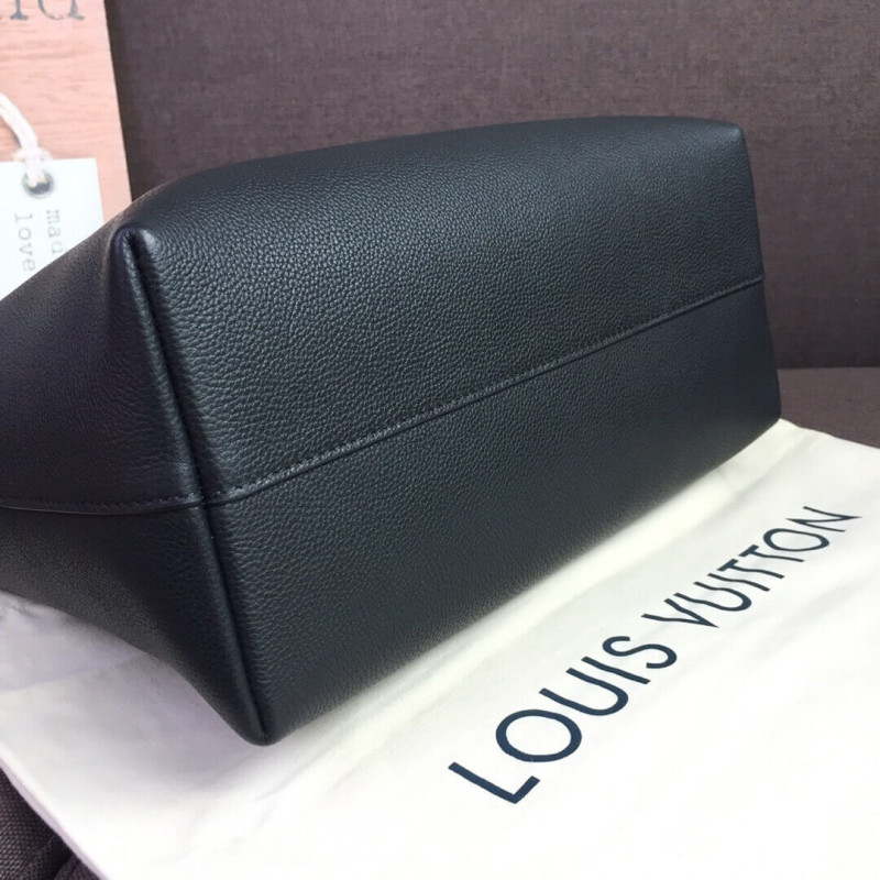 Louis Vuitton Lockme Hobo M52776 M44330-7