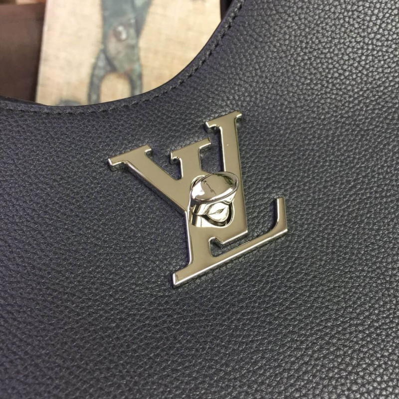 Louis Vuitton Lockme Hobo M52776 M44330-8