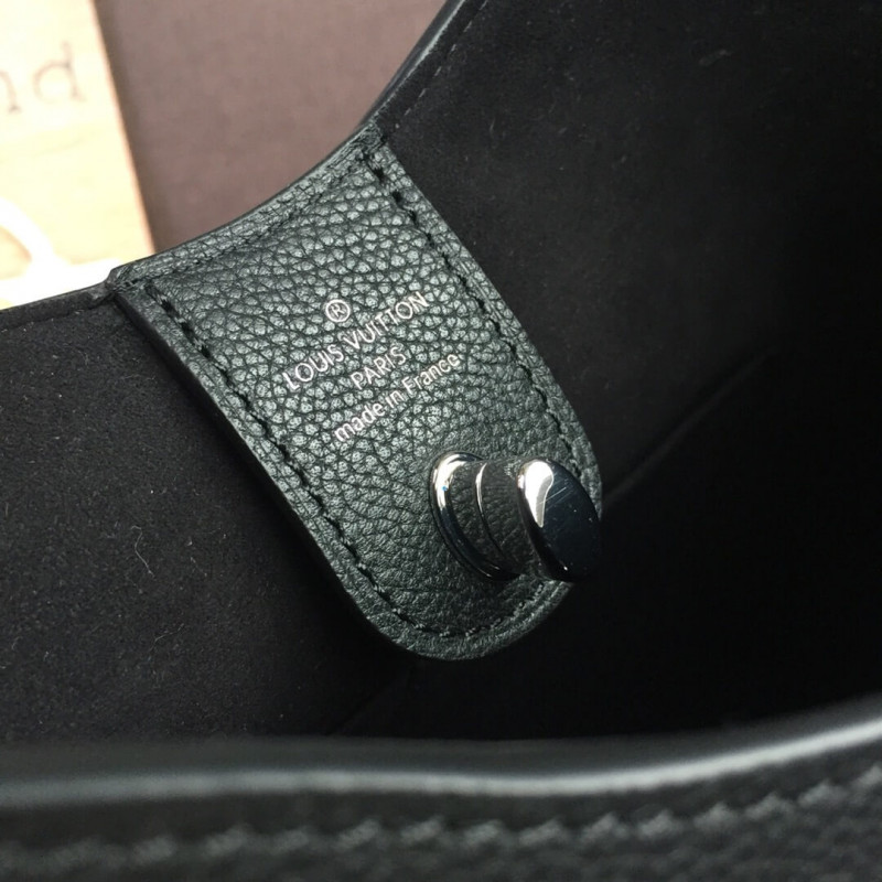 Louis Vuitton Lockme Hobo M52776 M44330-11