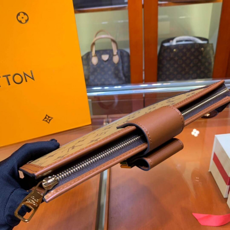 Louis Vuitton Pochette Dauphine M69184-5