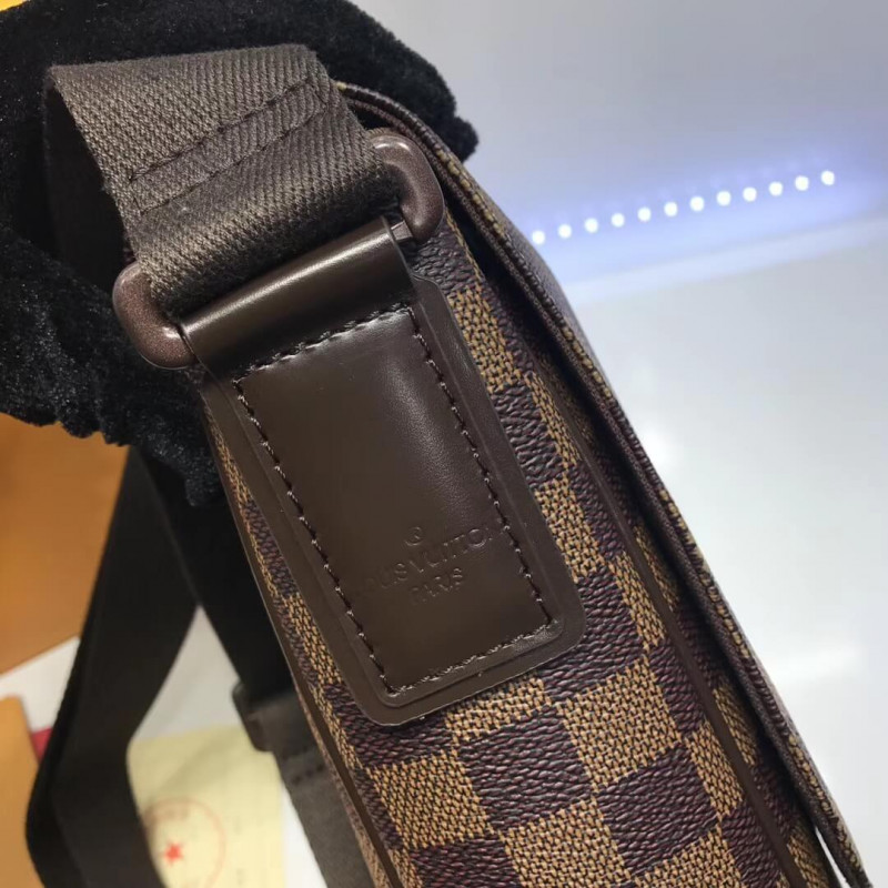 Louis Vuitton Damier Ebene Canvas District PM N41212-5