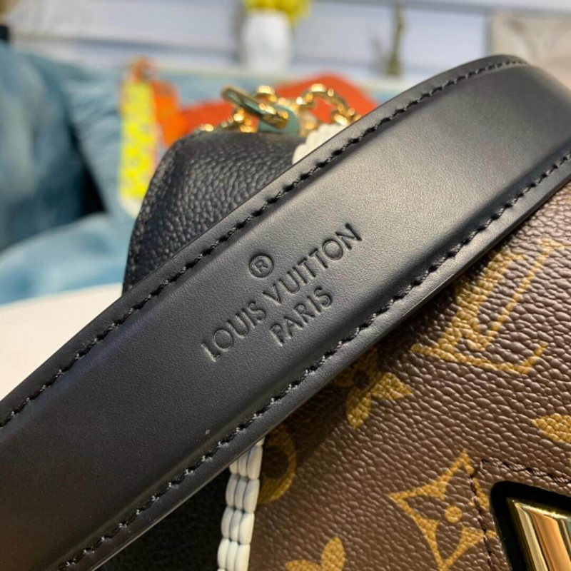 Louis Vuitton Twist M4 M44837-9