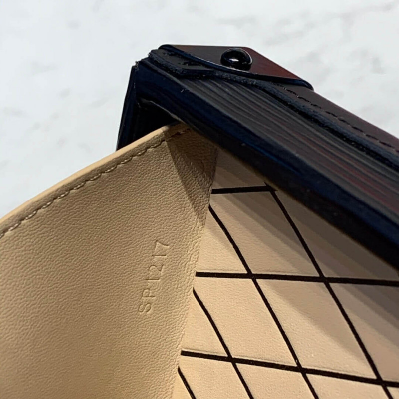 Louis Vuitton Petite Malle M55859-11