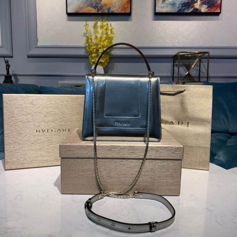 BVLGARI SERPENTI Forever Crossbody Top Many Bolsa 18 cm en plateado Metálico 35106 284537-1