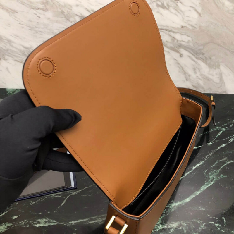 Bolso de hombro de cuero de pantorrilla prada 1BD244-9