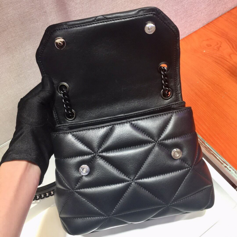 Bolsa de espectro de cuero Nappa de Prada Small Nappa 1BD233-6