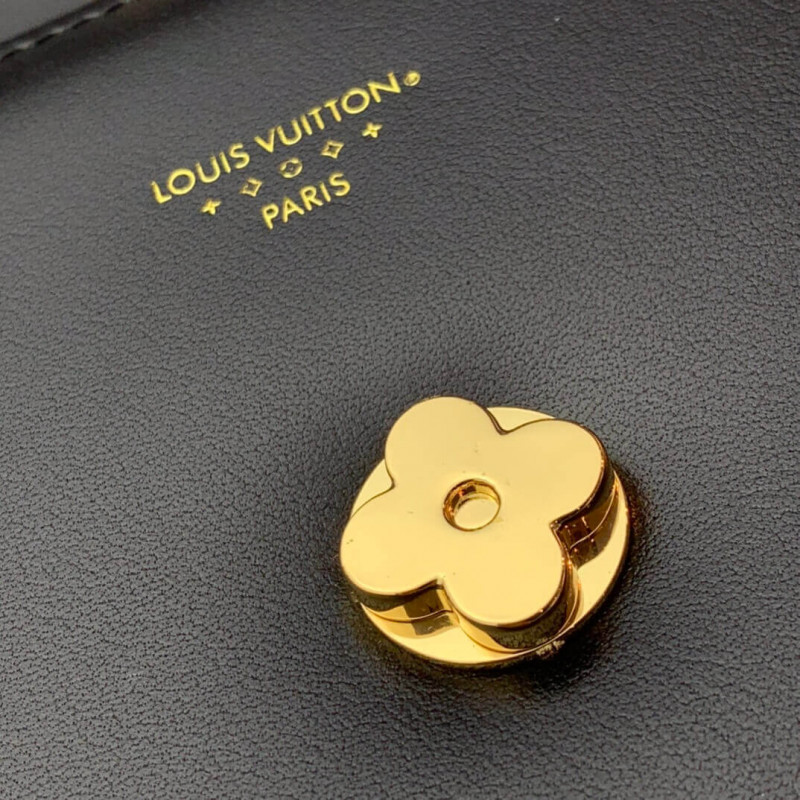 Louis Vuitton LV Pont 9 M55948-13