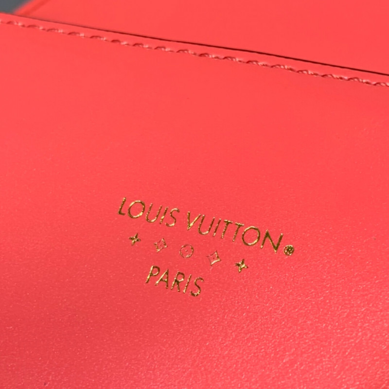 Louis Vuitton LV Pont 9 M55949-11