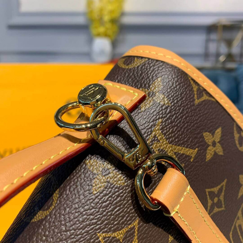 Louis Vuitton Monogram Canvas Ivy M44918-6