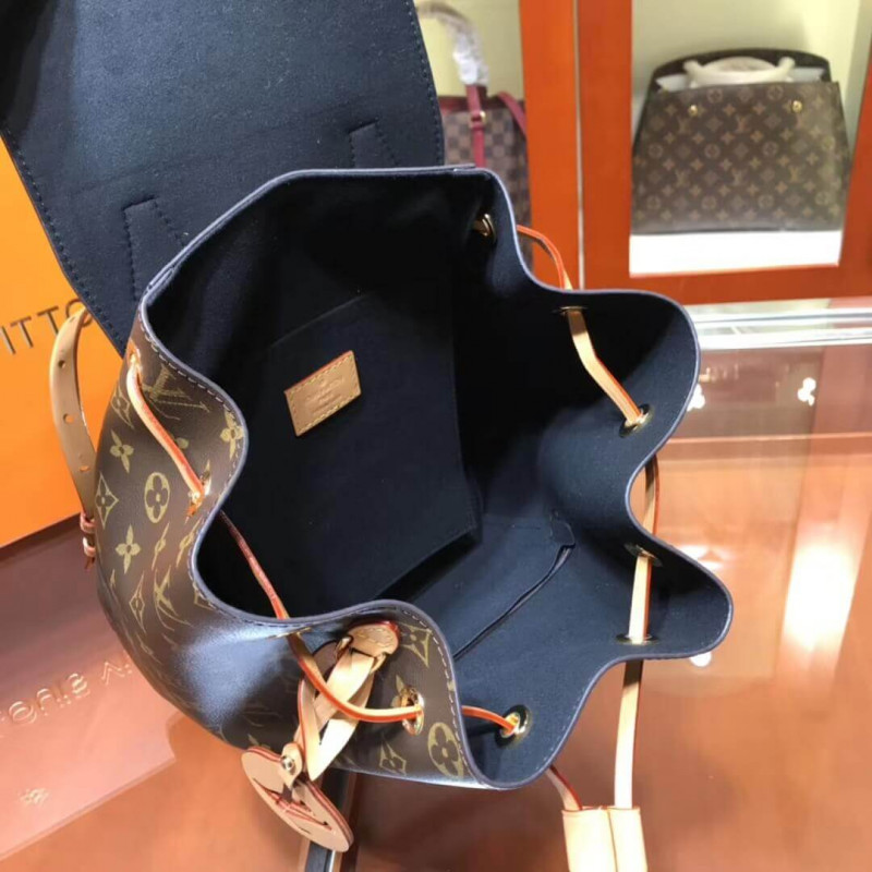 Louis Vuitton Monogram Canvas Sperone BB M45638-6