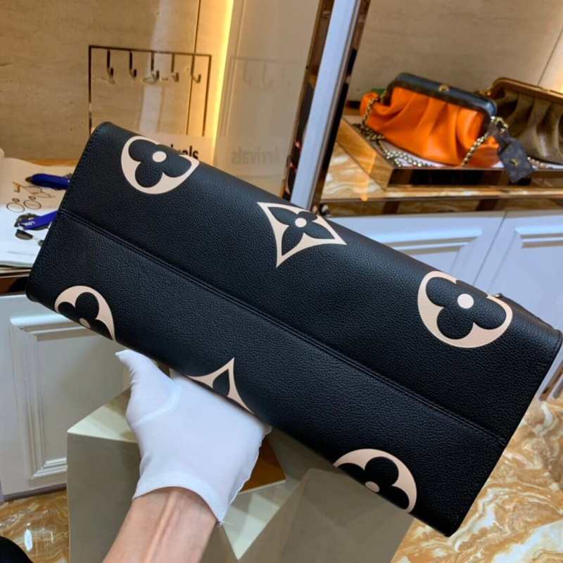 Louis Vuitton LV Crafty Onthgo GM M45372 M45373-4