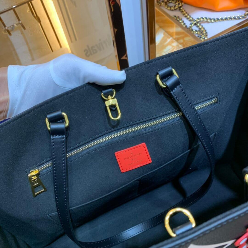 Louis Vuitton LV Crafty Onthgo GM M45372 M45373-8