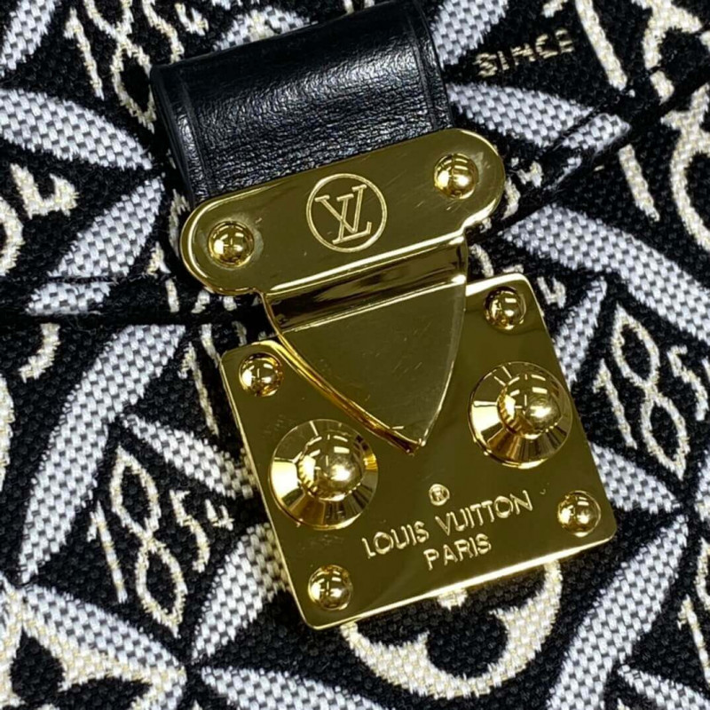 Louis Vuitton desde 1854 Pochette Metis M57272-13