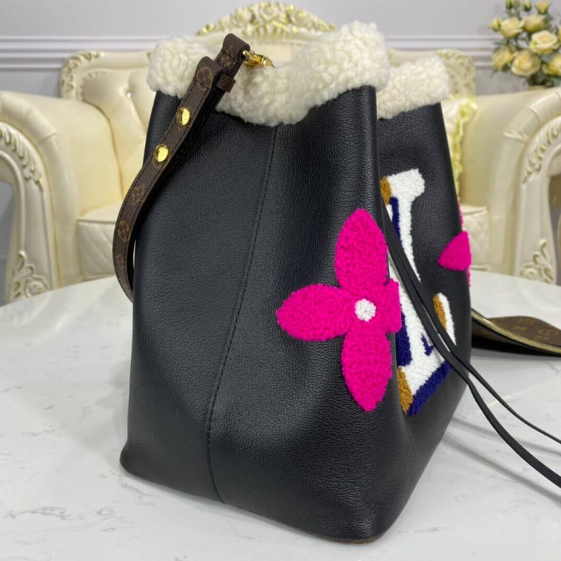 Louis Vuitton Neonoe MM M56963 en cuero y piel de oveja-7