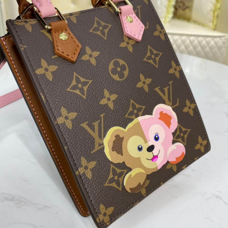 Louis Vuitton Petit Sac Plat M69442 con estampado de oso-5
