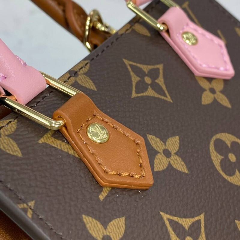 Louis Vuitton Petit Sac Plat M69442 con estampado de oso-7