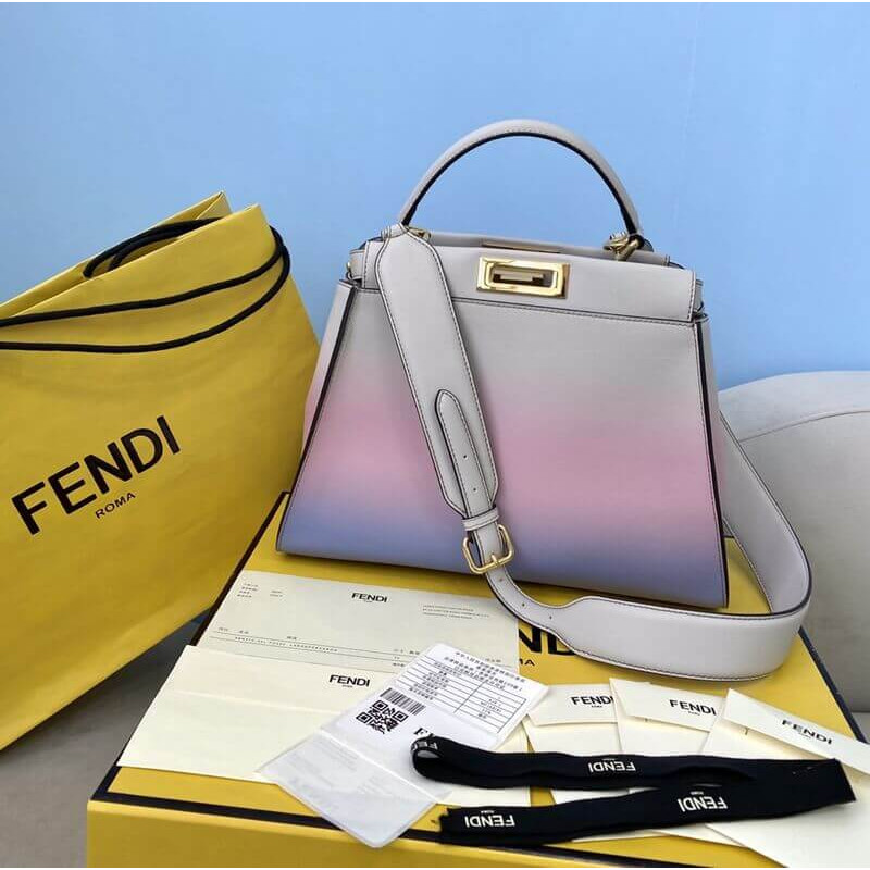 Fendi se graduó en color Peekaboo 8BN290-7