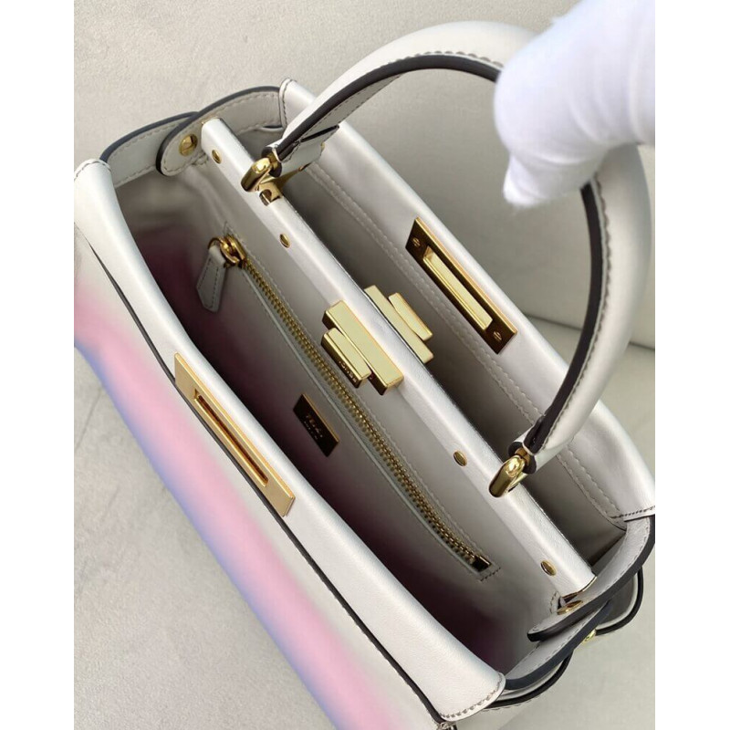 Fendi se graduó en color Peekaboo 8BN290-15