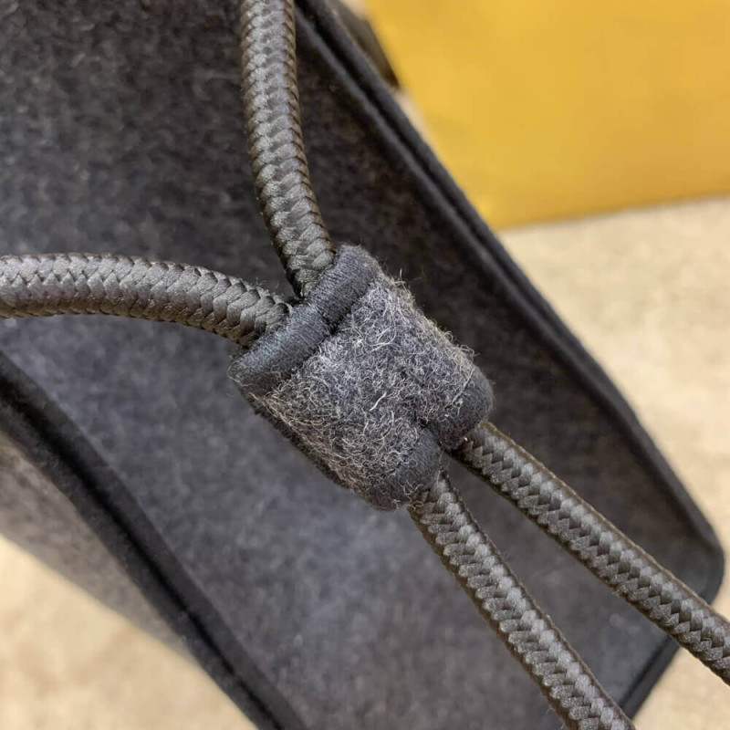 Fendi logo Wool Shopper 8BH378-8