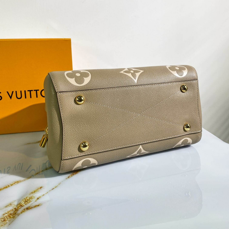 Louis Vuitton LV Crafty Montaigne BB M41053-3