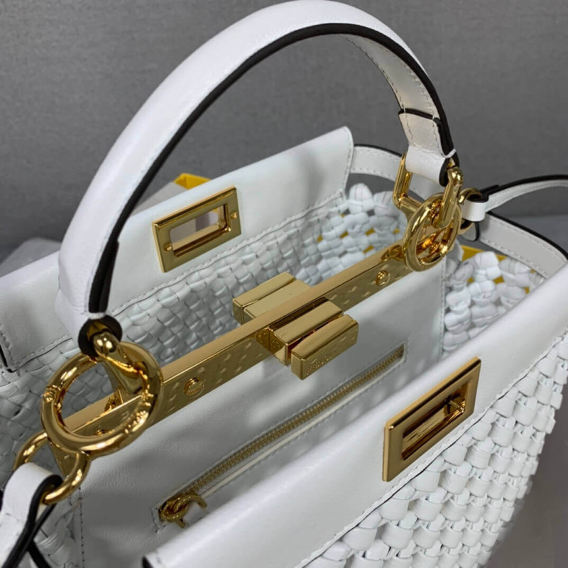Fendi Peekaboo icónico Mini de cuero Interlace Bolsa 8bn244-8