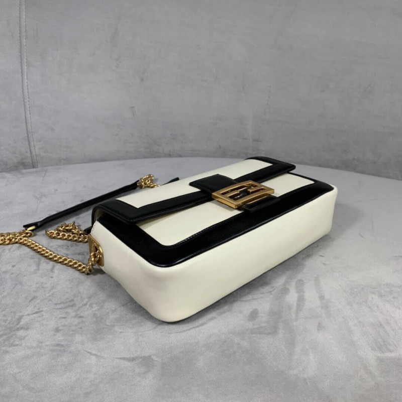 Fendi Bolsauette Chain Bolsa en Nappa Leather 8BR783-7