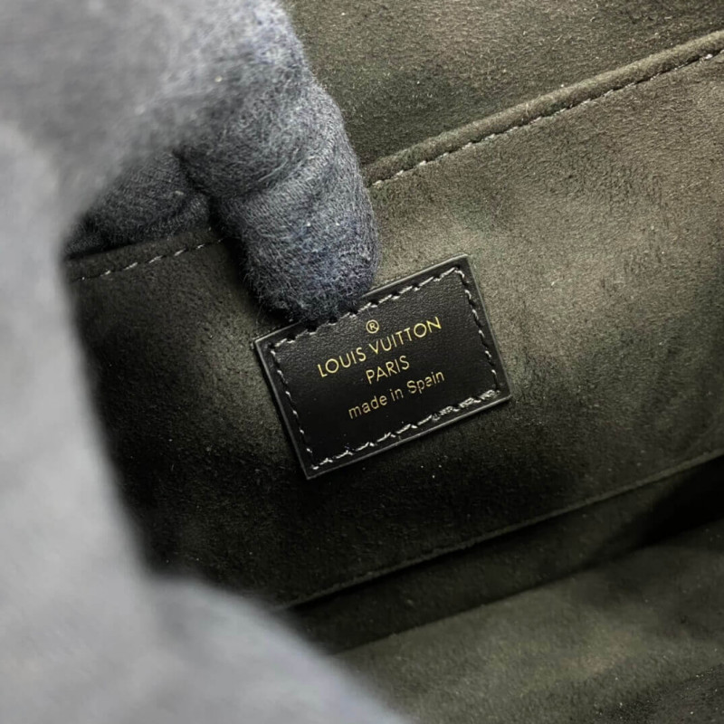 Juego de Louis Vuitton en Dauphine MM M57463-11